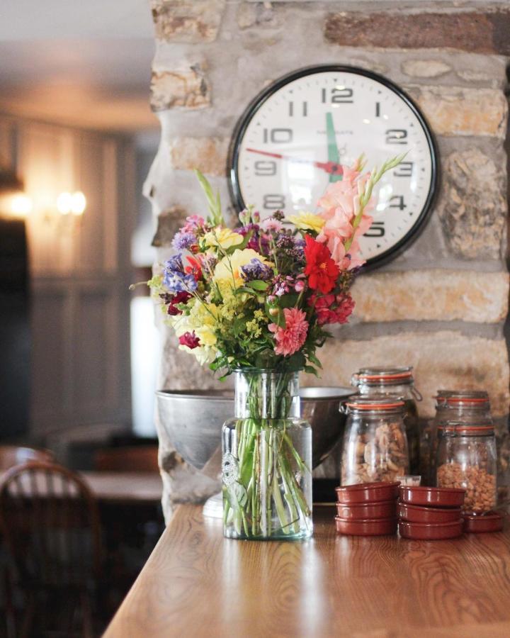 The Five Dials Inn Ilminster Exteriér fotografie