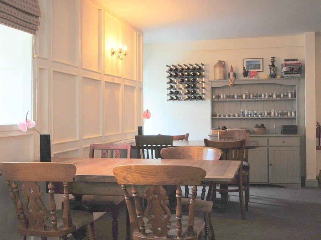 The Five Dials Inn Ilminster Exteriér fotografie
